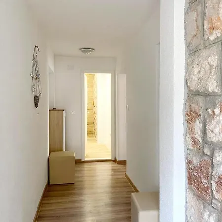 Apartment Hana Jelsa *