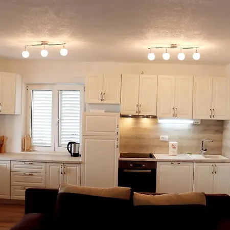 Hana Jelsa Apartment